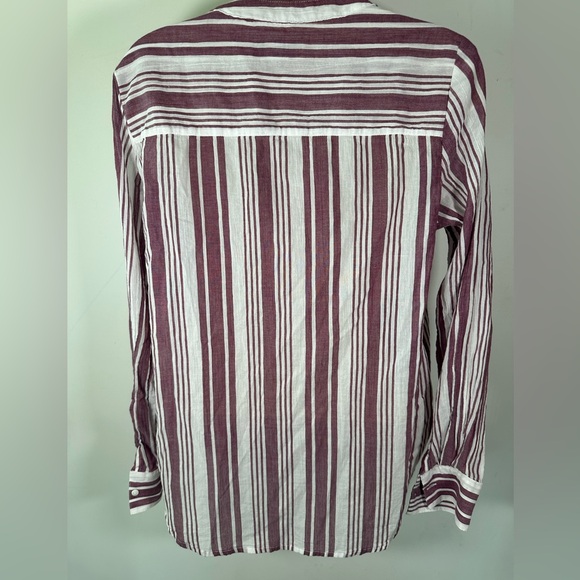 Liz Claiborne sheer 100% cotton blouse purple and white women’s size medium - Picture 5 of 5